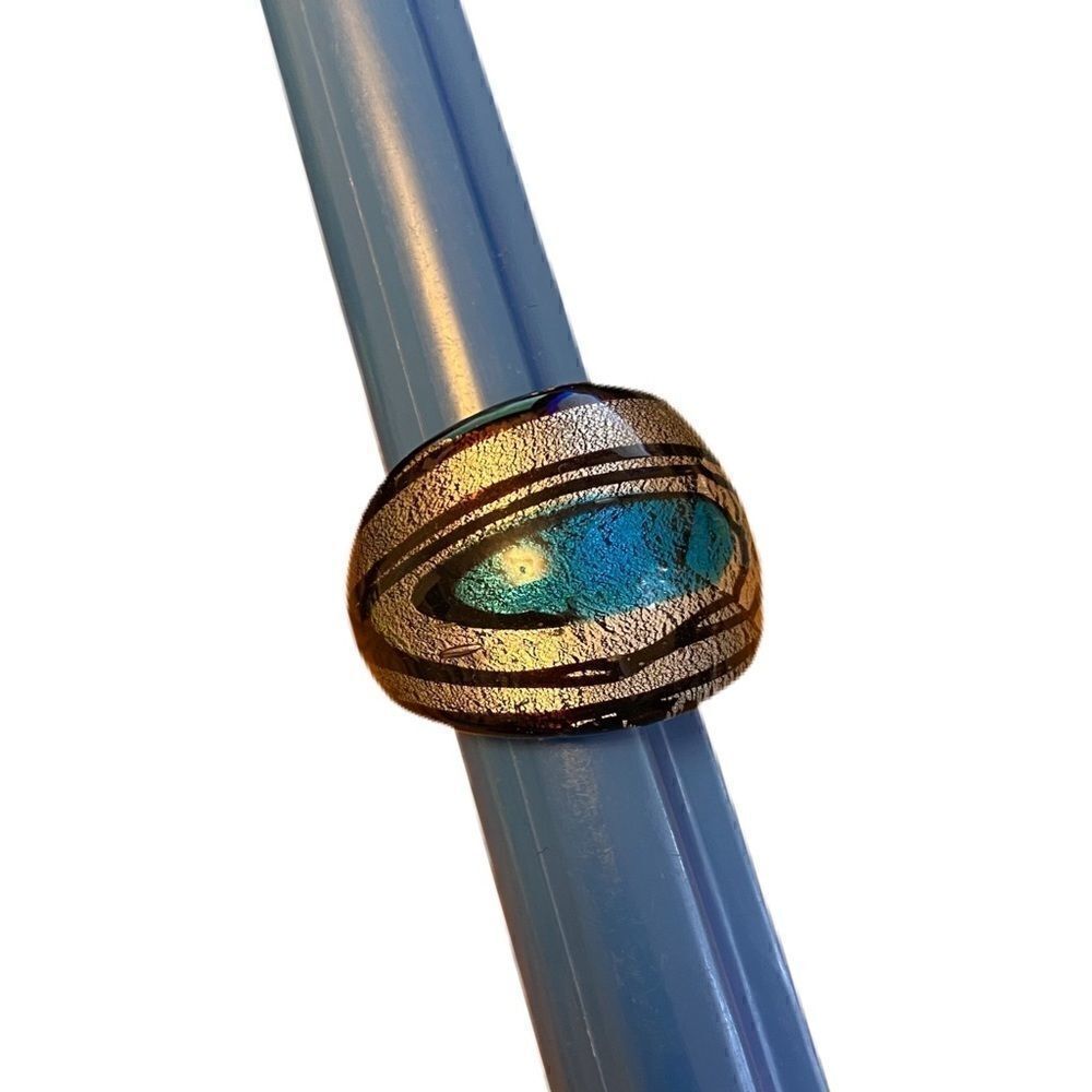 Dichroic glass ring size 7 with silver black and blue - Picture 4 of 6